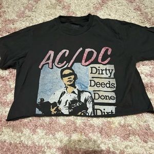 Women’s small cropped graphic tee